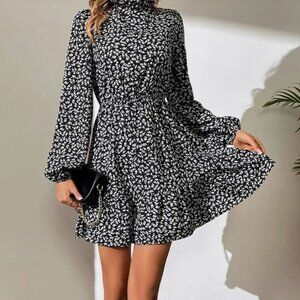 NWT Women's Floral Print Long Sleeve Ruffle Hem High Waist Short Dress